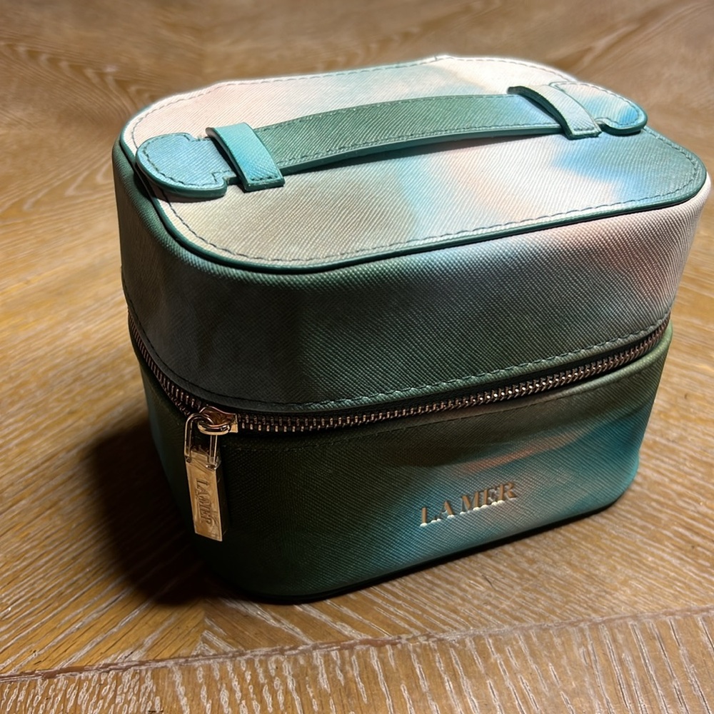 LA MER Mini Green Cosmetic Bag + Hand Mirror SET